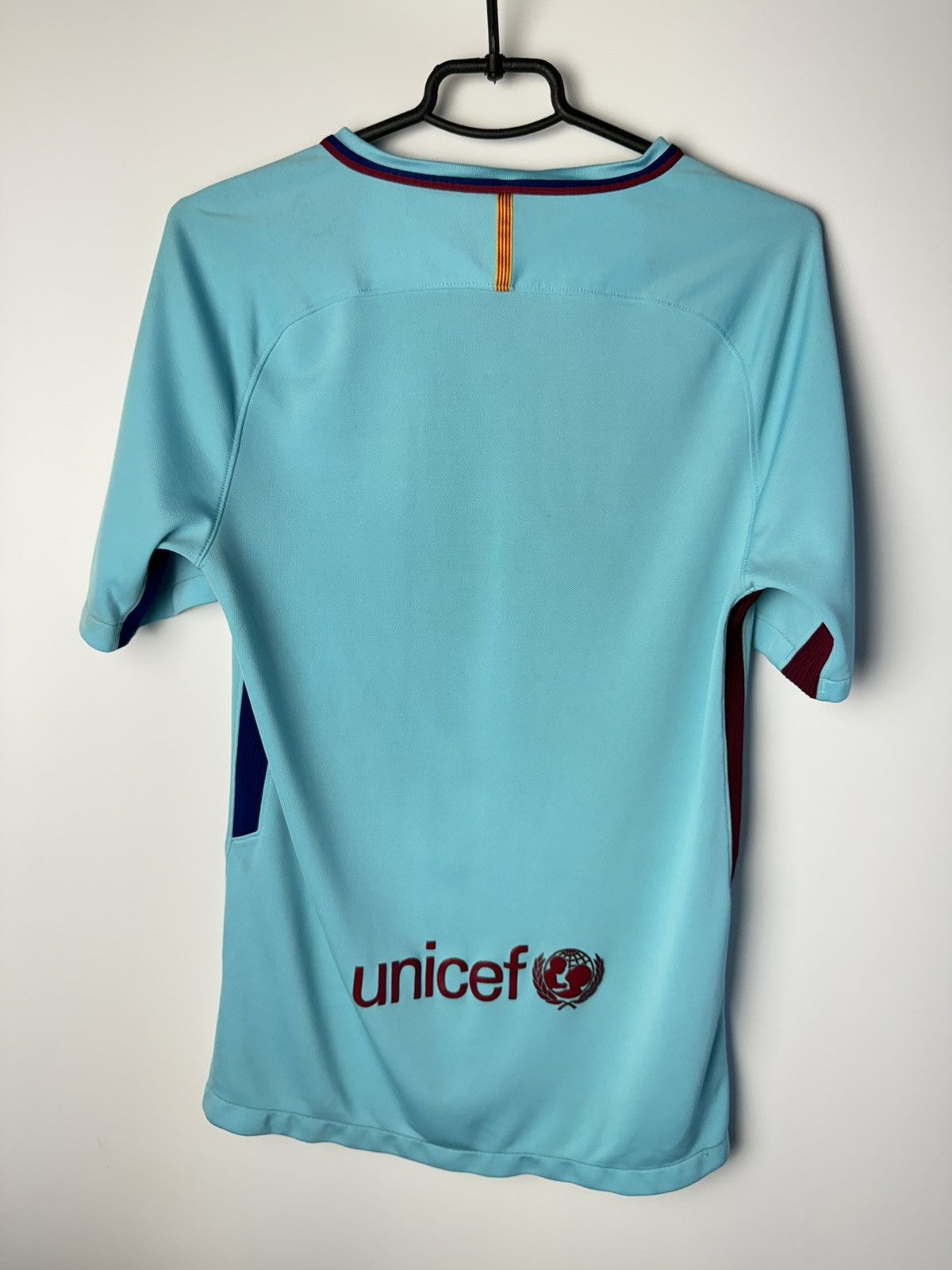 Other Barcelona 2017 2018 Away Football Shirt Soccer Jersey Nike Size US S / EU 44-46 / 1 - 2 Thumbnail