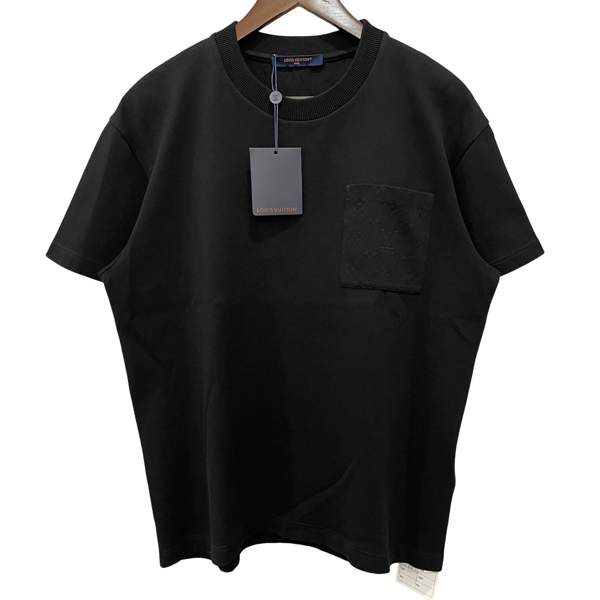 Louis Vuitton Louis Vuitton Monogram Pocket T-Shirt Size M Size US M / EU 48-50 / 2 - 1 Thumbnail