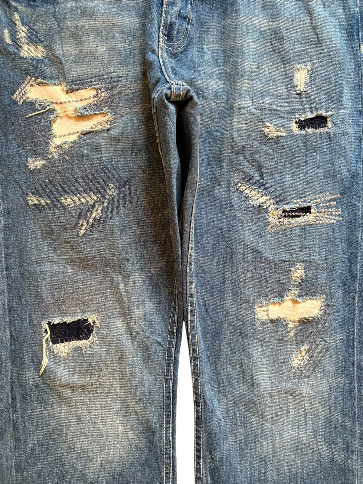 Japanese Brand Vintage Japanese Brand Patches Faded Wash Loose Jeans Size US 37 - 5 Thumbnail