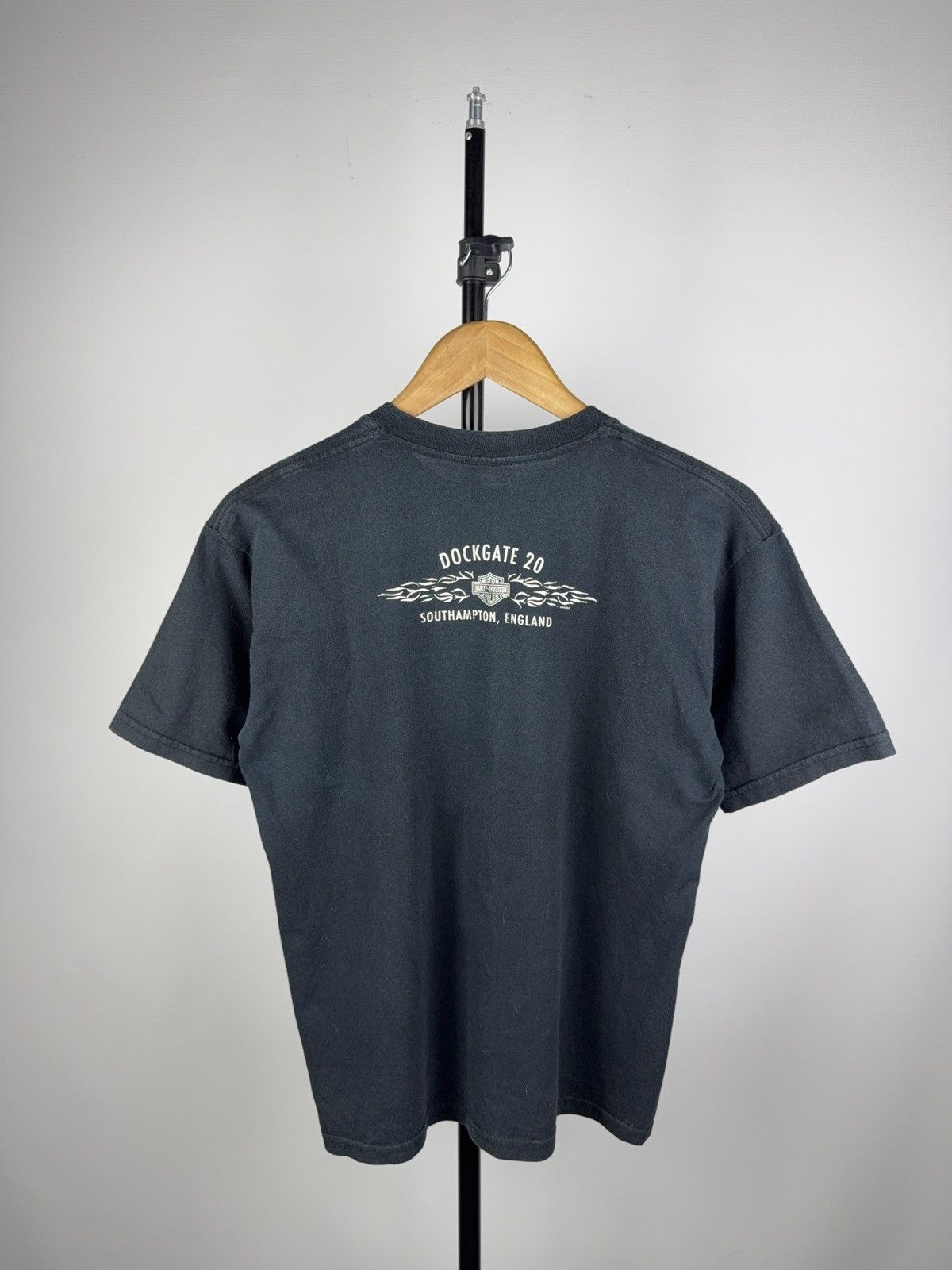 Harley Davidson × Vintage Vintage 2003 Harley-Davidson USA England Biker Logo T Shirt Size L / US 10 / IT 46 - 5 Thumbnail