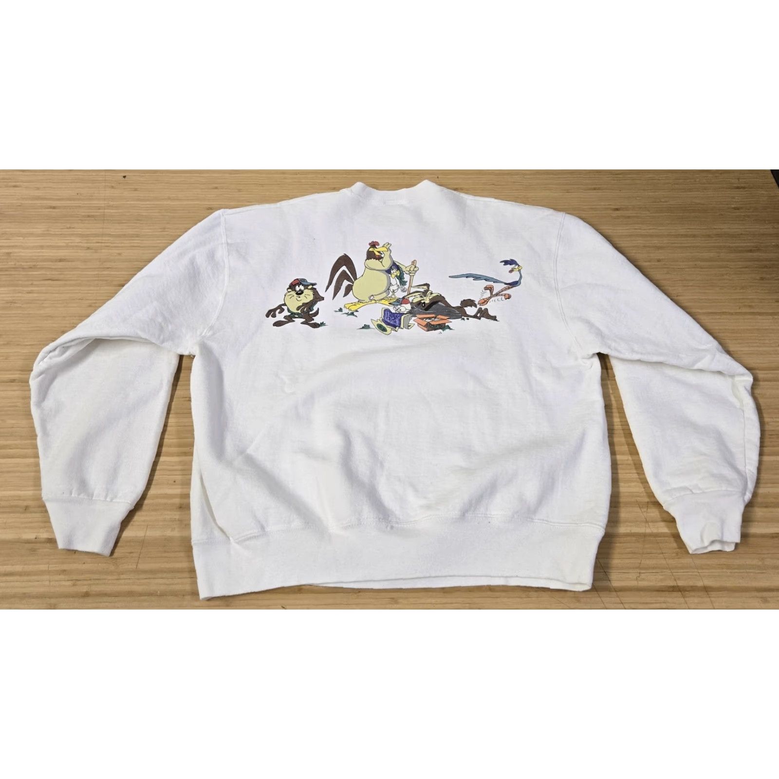 Vintage VINTAGE Looney Tunes Sweatshirt Mens Large White Crewneck Made USA Two Sided 90s Size US L / EU 52-54 / 3 - 7 Thumbnail