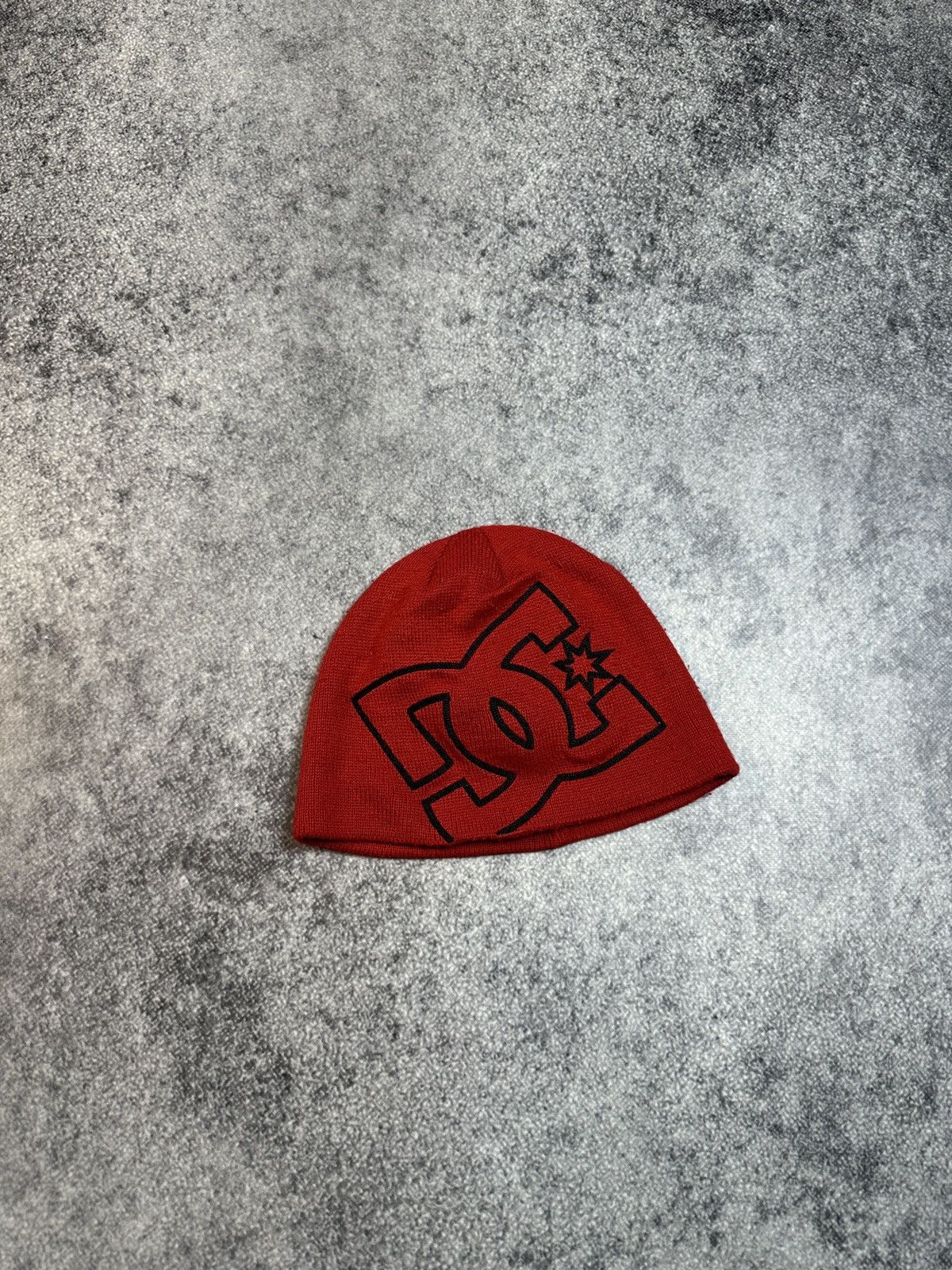 DC DC Big Logo Hat Streetwear Skate Rap Rare Casual USA Size ONE SIZE - 1 Thumbnail