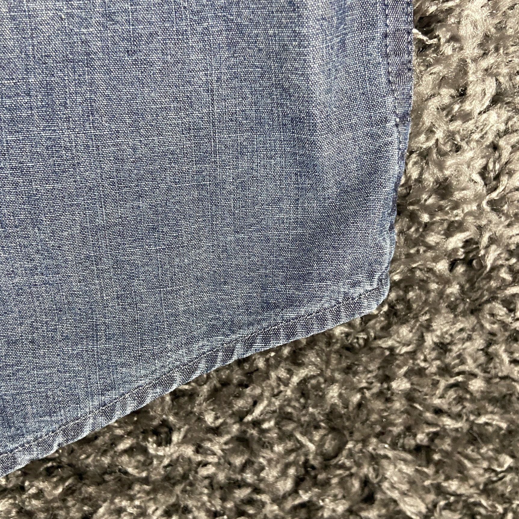 Banana Republic BANANA REPUBLIC Untucked Fit Blue Button-Up Shirt Adult XL Mens Size US XL / EU 56 / 4 - 2 Thumbnail