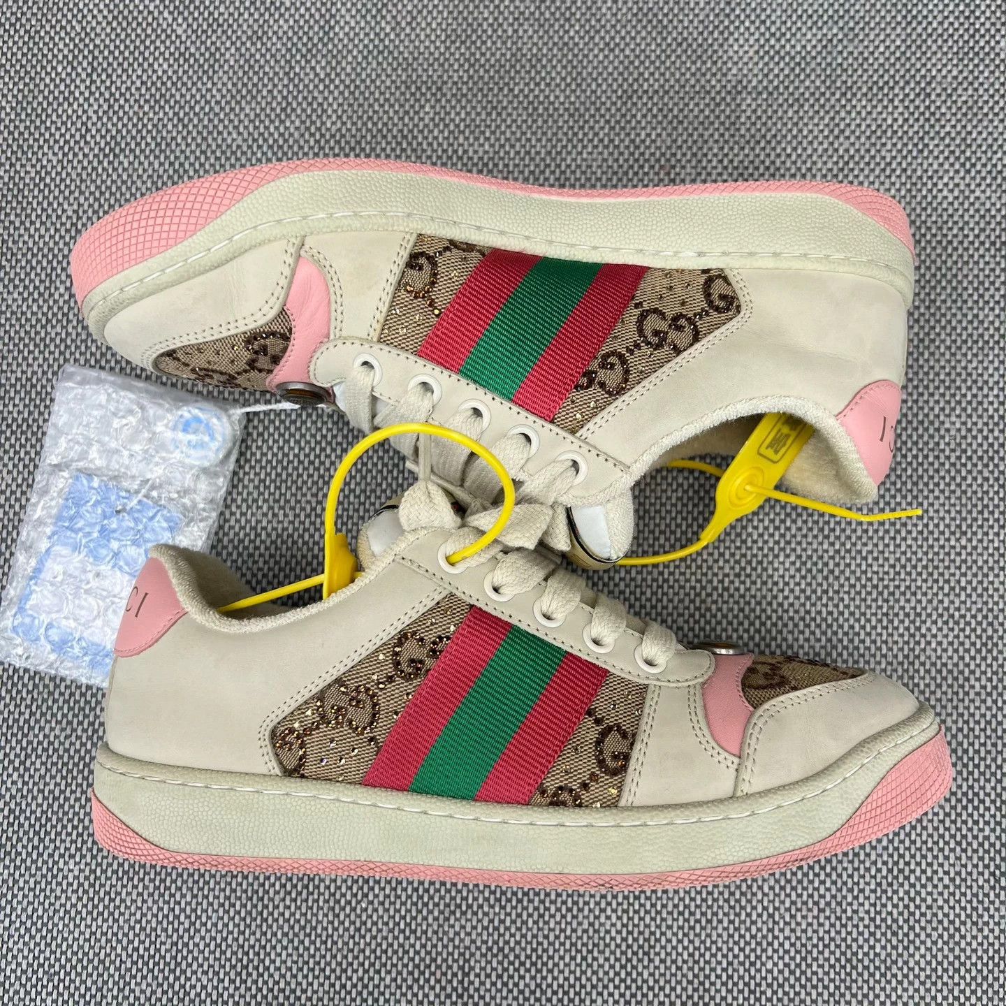 Gucci Gucci Women's Rhyton Distressed Pink Diamond Sneakers Size US 5 / IT 35 - 2 Thumbnail
