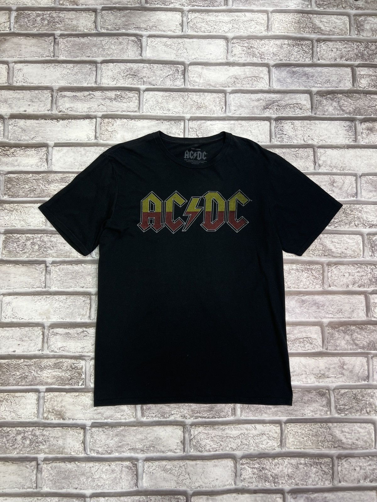 AC/DC × Band Tees × Vintage AC/DC World Tour 1982 T-shirt Size US L / EU 52-54 / 3 - 1 Thumbnail