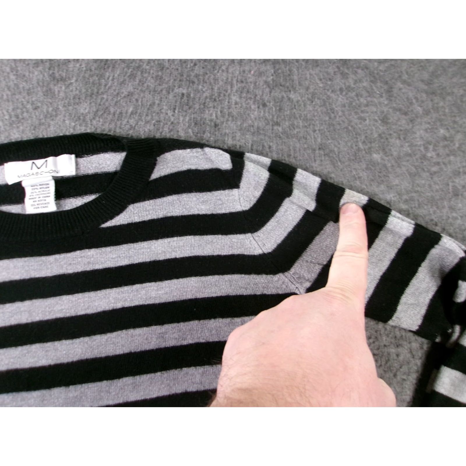 Vintage Magaschoni Sweater Womens XS Black Gray Stripe Crewneck Long Sleeve Cashmere Size M / US 6-8 / IT 42-44 - 3 Thumbnail