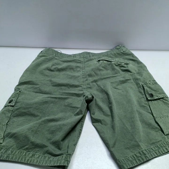 Stone Island Stone Island Green Casual Cargo Shorts for Men -2506 Size US 34 / EU 50 - 9 Thumbnail
