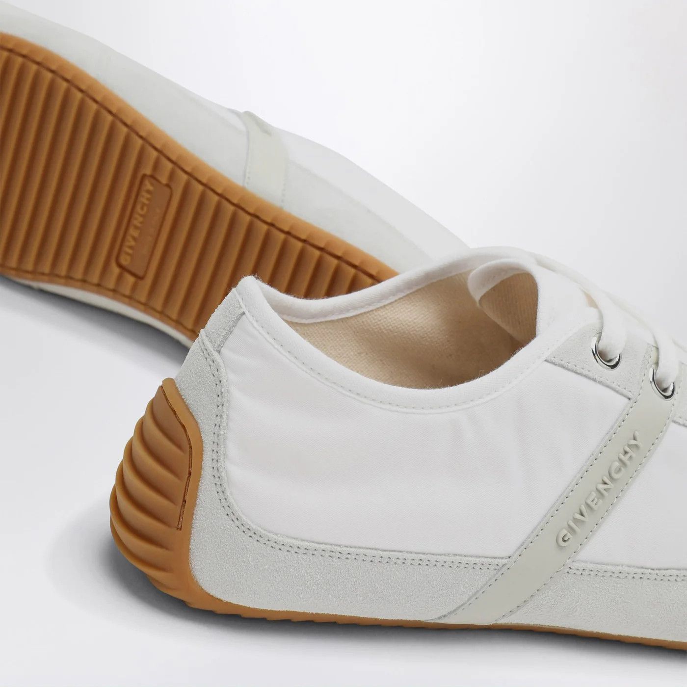 Givenchy o1d2blof0426 Nylon Low-Top Sneakers in White Size US 9.5 / EU 42-43 - 5 Thumbnail
