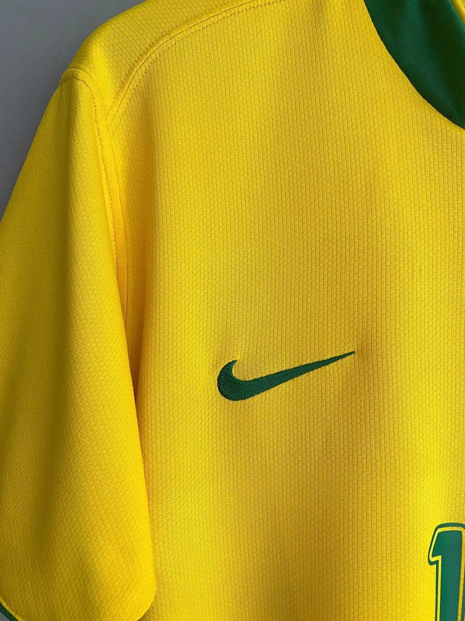 Nike Brazil National Team 2006 Soccer Jersey #10 RONALDINHO, M Size US M / EU 48-50 / 2 - 9 Thumbnail