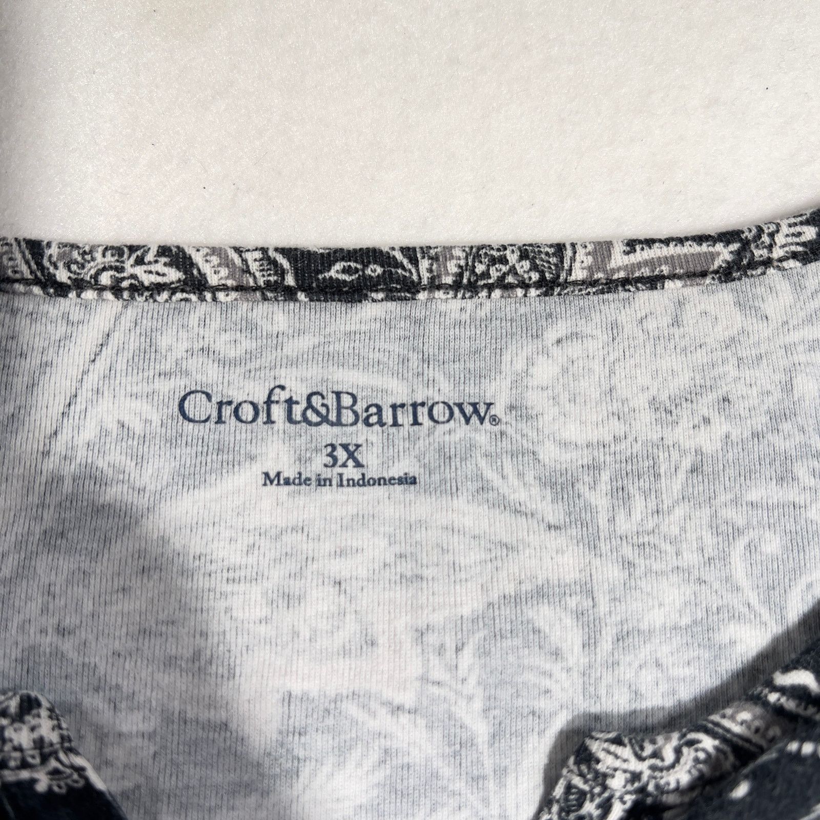 Croft & Barrow Croft & Barrow Shirt 3X Black White Floral Paisley Henley Size 3XL / US 20-22 - 2 Thumbnail