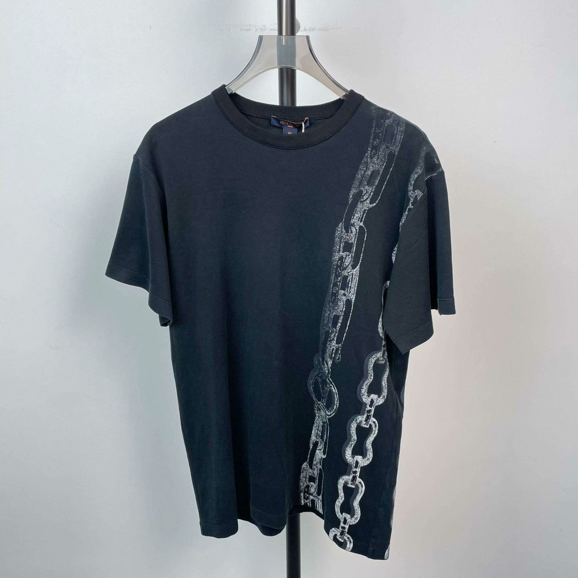 Louis Vuitton Louis Vuitton T-Shirt XS Men Size US XS / EU 42 / 0 - 1 Thumbnail