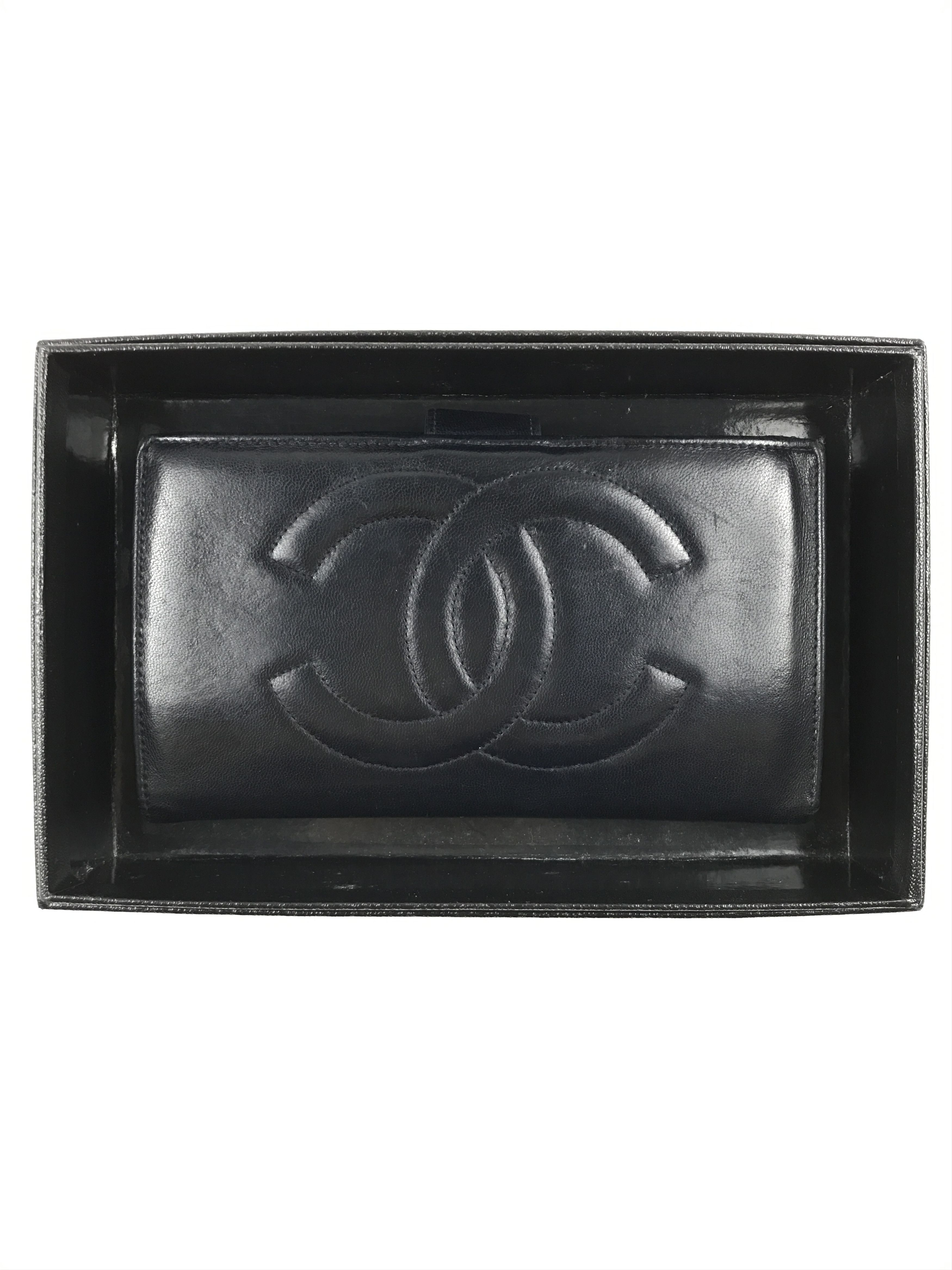 Chanel × Vintage Chanel Classic Black Lambskin Big CC Logo Bifold Long Wallet Size ONE SIZE - 4 Thumbnail