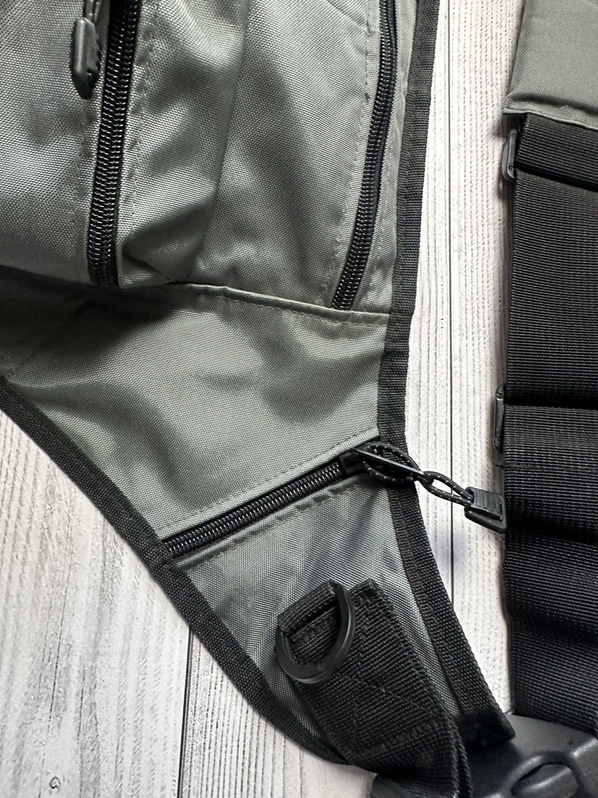 Gap × Vintage gap sling bag avant-garde multiple pocket rare Y2K Size ONE SIZE - 5 Thumbnail