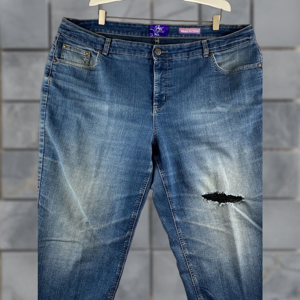 Vintage JMS Just My Size Jeans Womens 22W Blue Capri Denim Short Stretch Classic Fit Shirt? Size 40" / US 18 - 1 Thumbnail