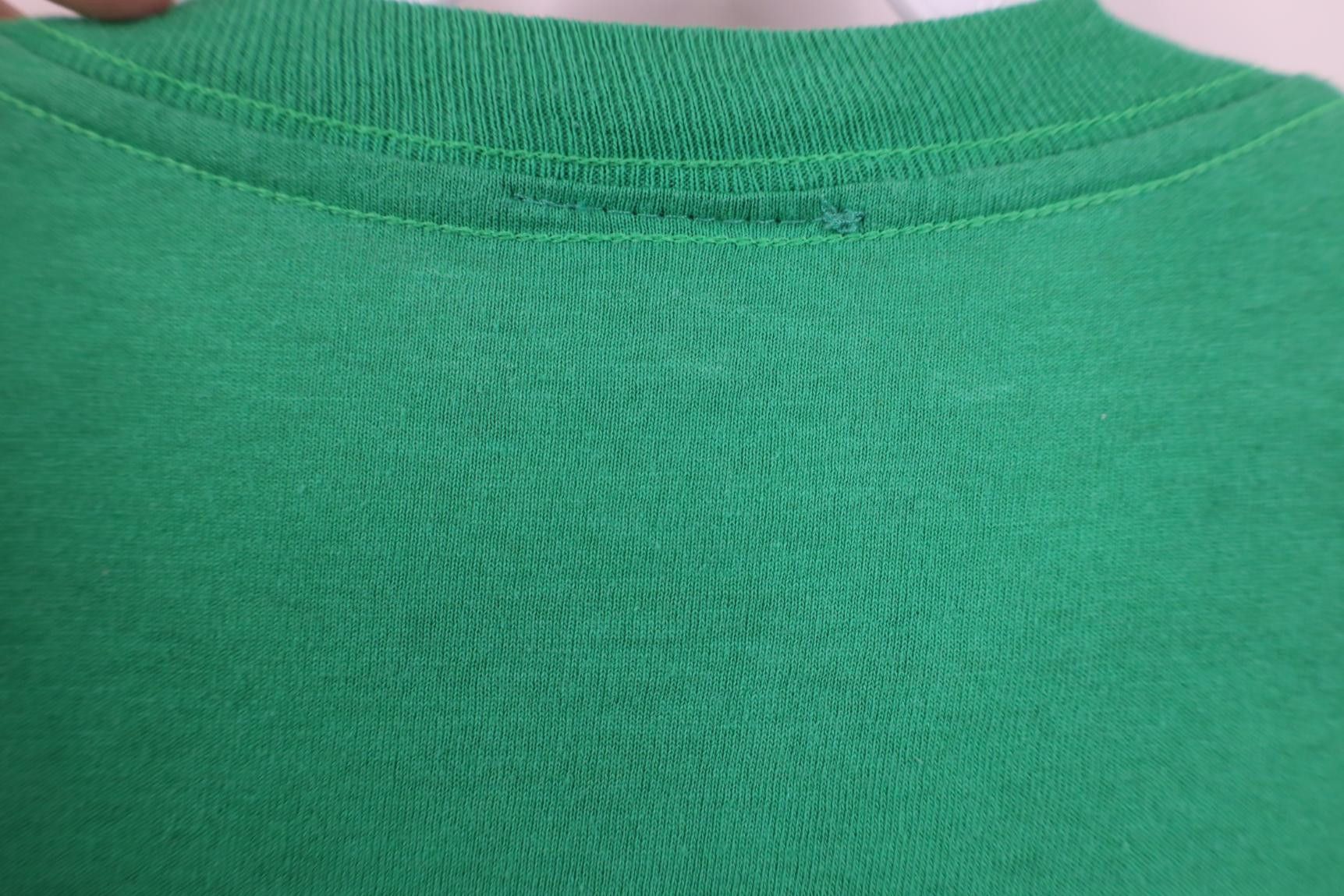 Vintage Vintage 90s Ireland Four Provinces Shield Crest T-Shirt Size US XL / EU 56 / 4 - 10 Thumbnail