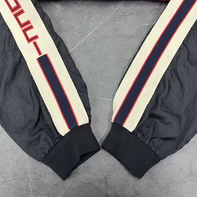 Gucci GUCCI Side Logo Jacket with Rhinestones-2506 Size US S / EU 44-46 / 1 - 5 Thumbnail
