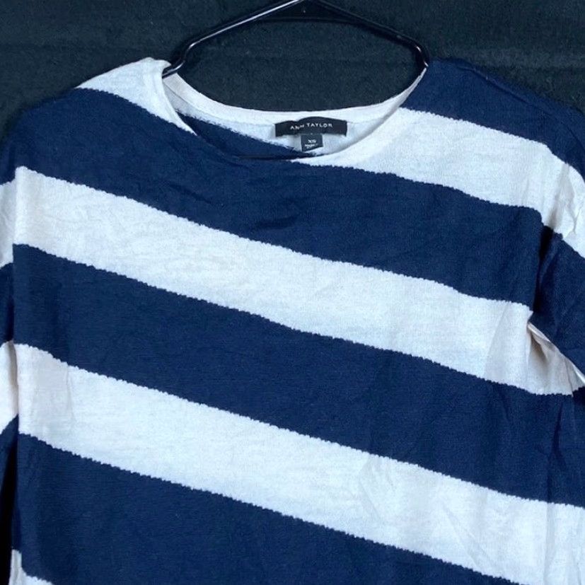 Loft VINTAGE LOFT Ann Taylor WOmenS Sweater Navy Blue White 100% Merino Wool XS Crew Neck Long Sleeve Knit Pullover Lightweight Casual Workwear Preppy Size XS / US 0-2 / IT 36-38 - 2 Thumbnail