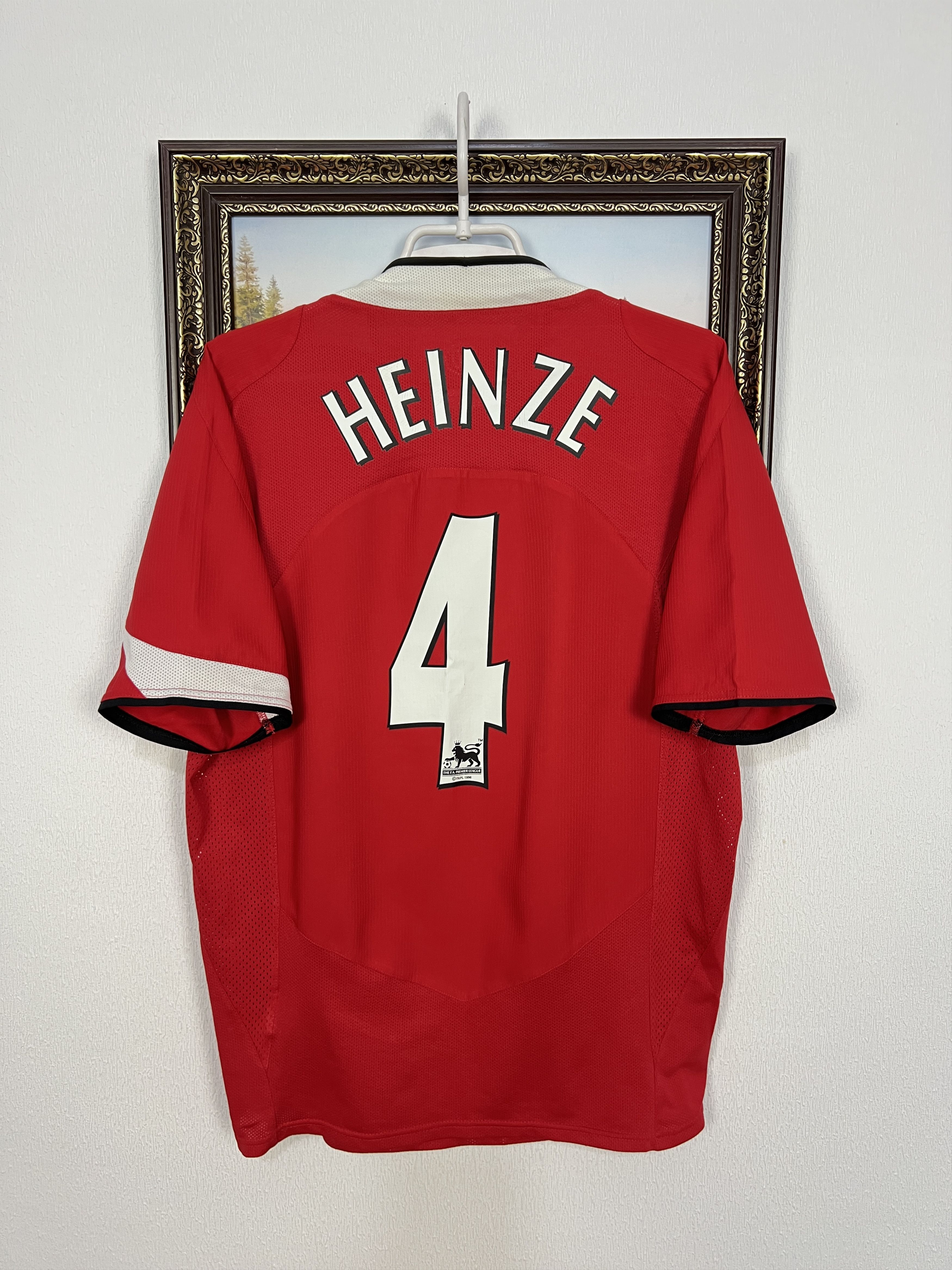 Nike Manchester United Home football shirt 2004 #4 Heinze Nike Size US M / EU 48-50 / 2 - 1 Thumbnail