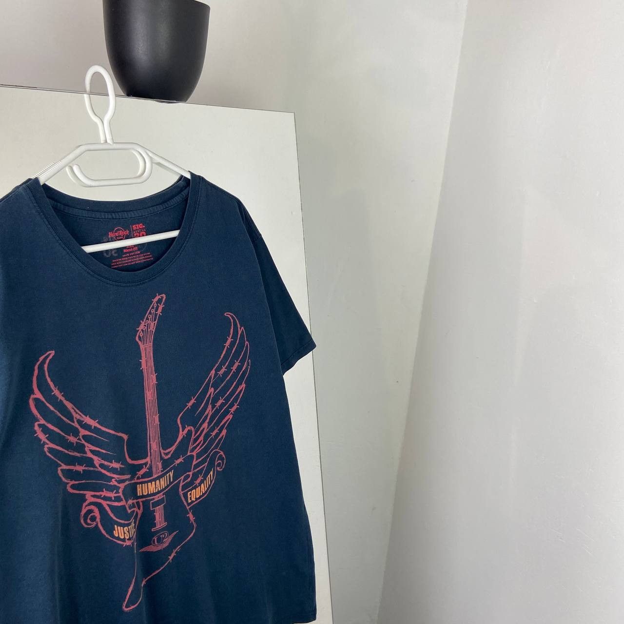 Hard Rock Cafe Hard Rock Cafe x U2 Vintage T-Shirt Faded Rock Band Size US XXL / EU 58 / 5 - 3 Thumbnail