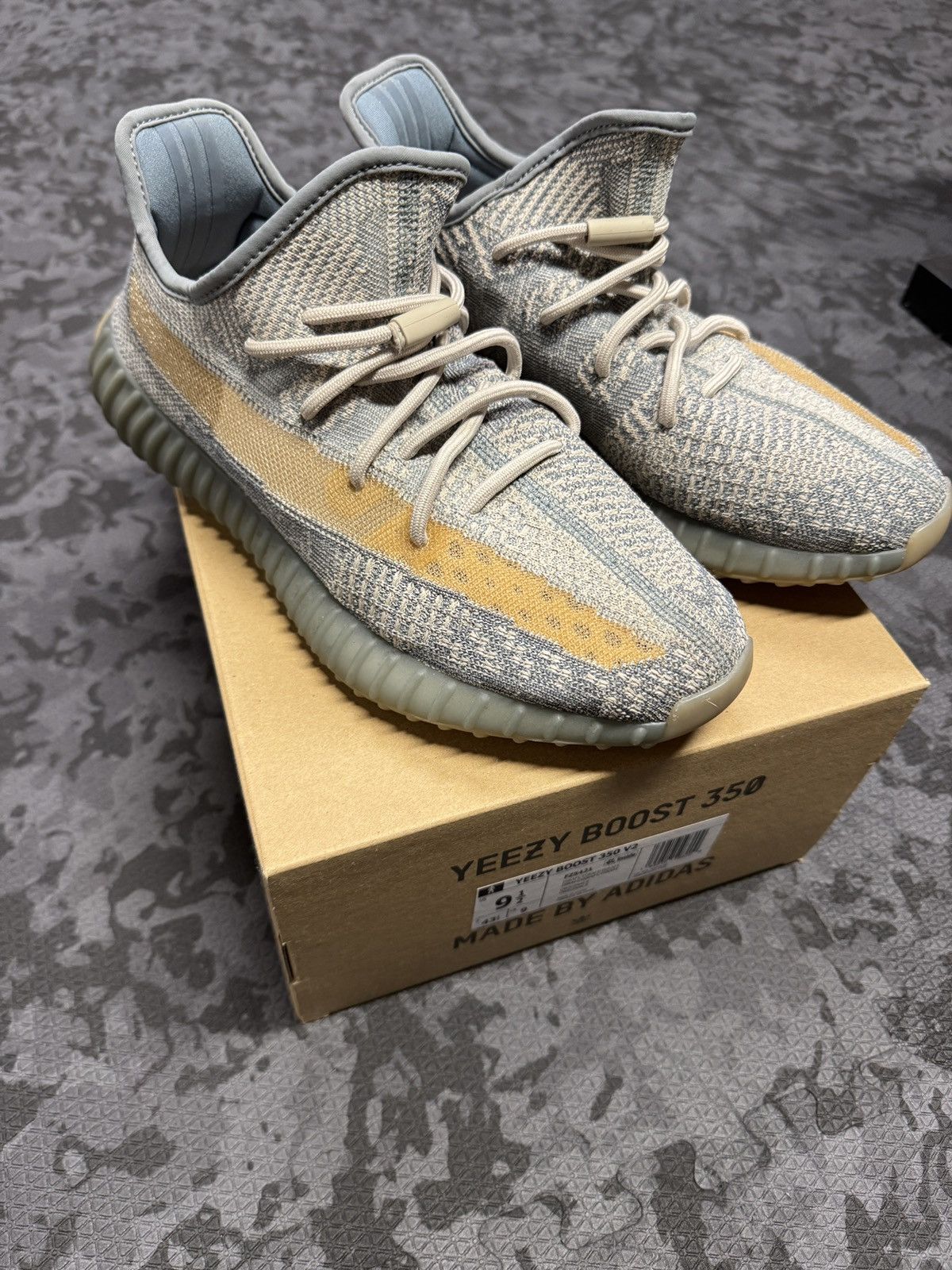 Adidas Yeezy 350 Size US 9.5 / EU 42-43 - 1 Thumbnail