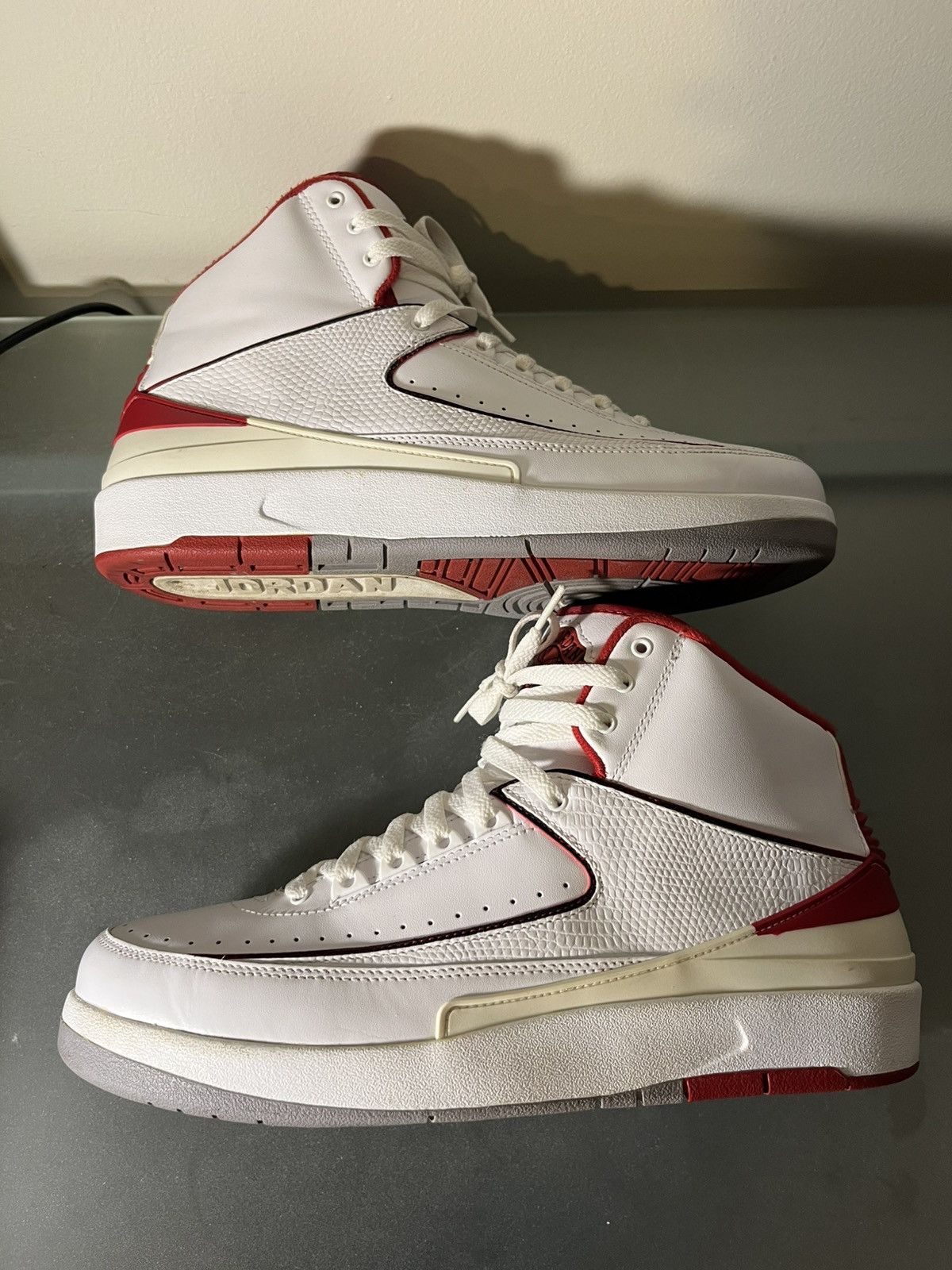 Jordan Brand Nike Air Jordan 2 White Red 2014 Size US 11.5 / EU 44-45 - 3 Thumbnail