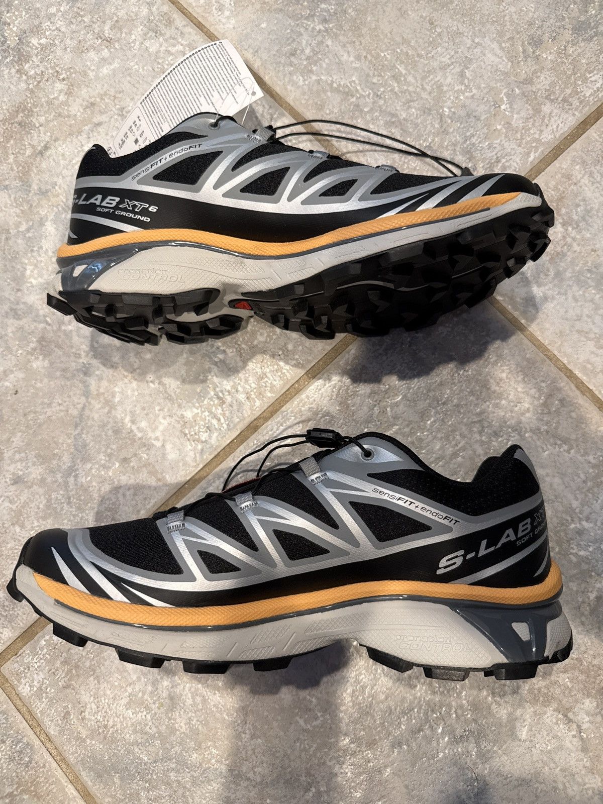 Salomon Salomon XT-6 black/ftw silver/warm apricot Size US 8.5 / EU 41-42 - 1 Thumbnail