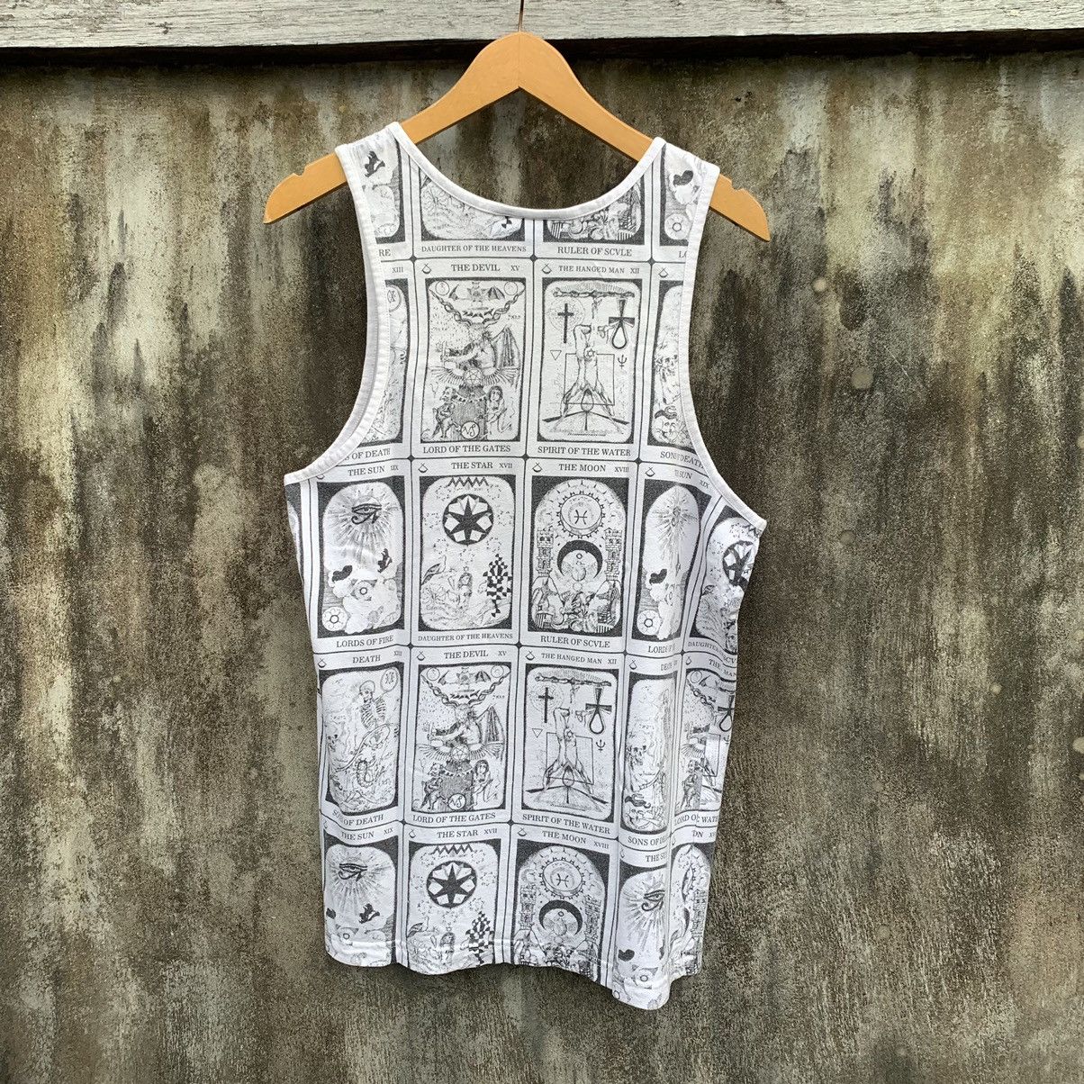 Japanese Brand VINTAGE Y2K TAROT CARD PRINT TANK TOP IFSIXWASNINE LGB STYLE Size US M / EU 48-50 / 2 - 3 Thumbnail