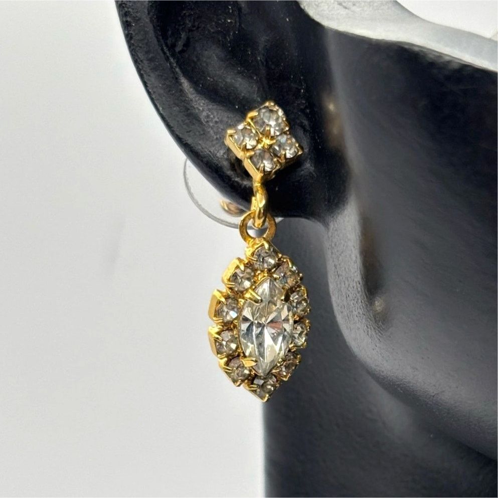 Other Stunning Gold Oval Crystal Earrings Size ONE SIZE - 1 Thumbnail