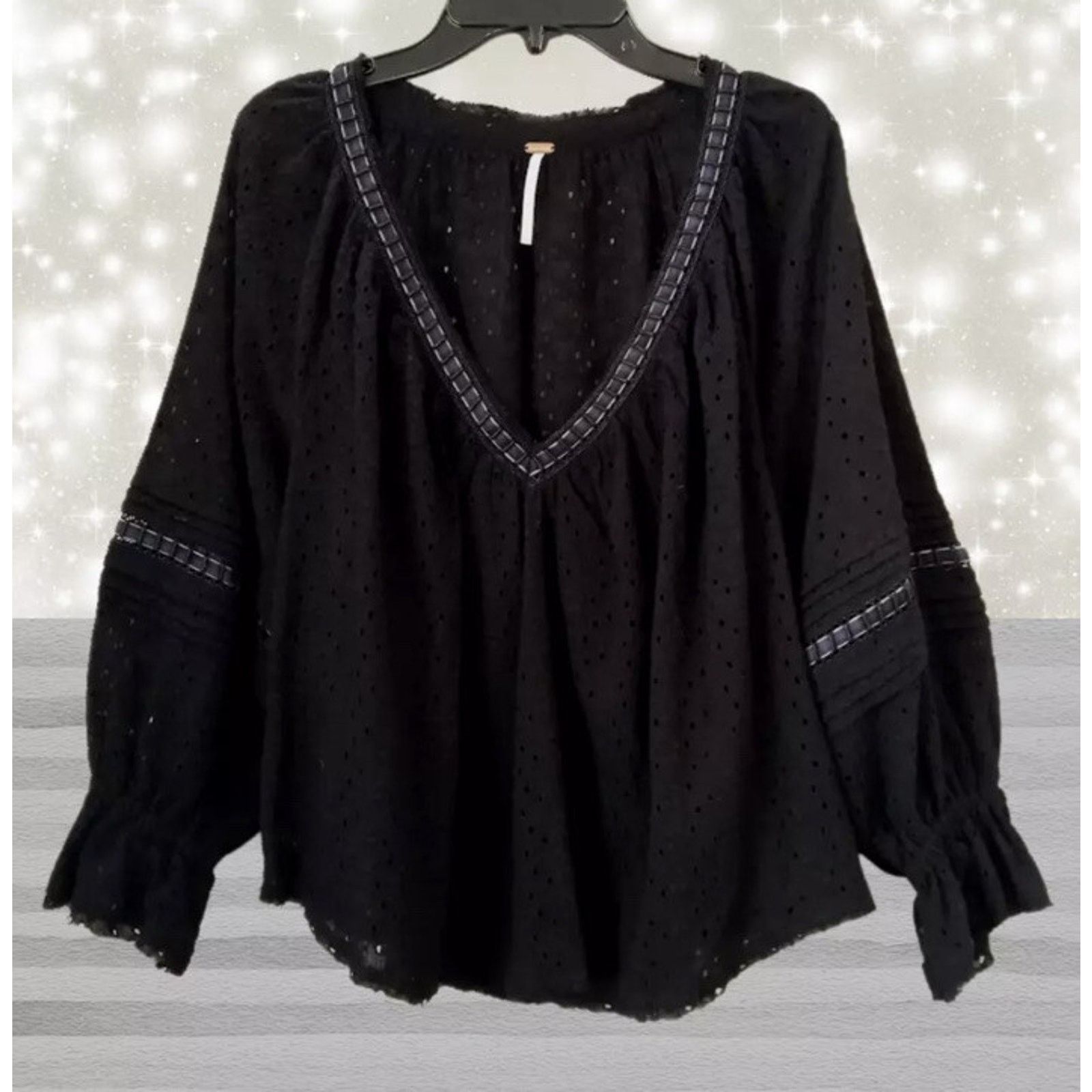 Free People Free People Darcy Eyelet Blouse Black women sizes L A002087 Size L / US 10 / IT 46 - 7 Thumbnail