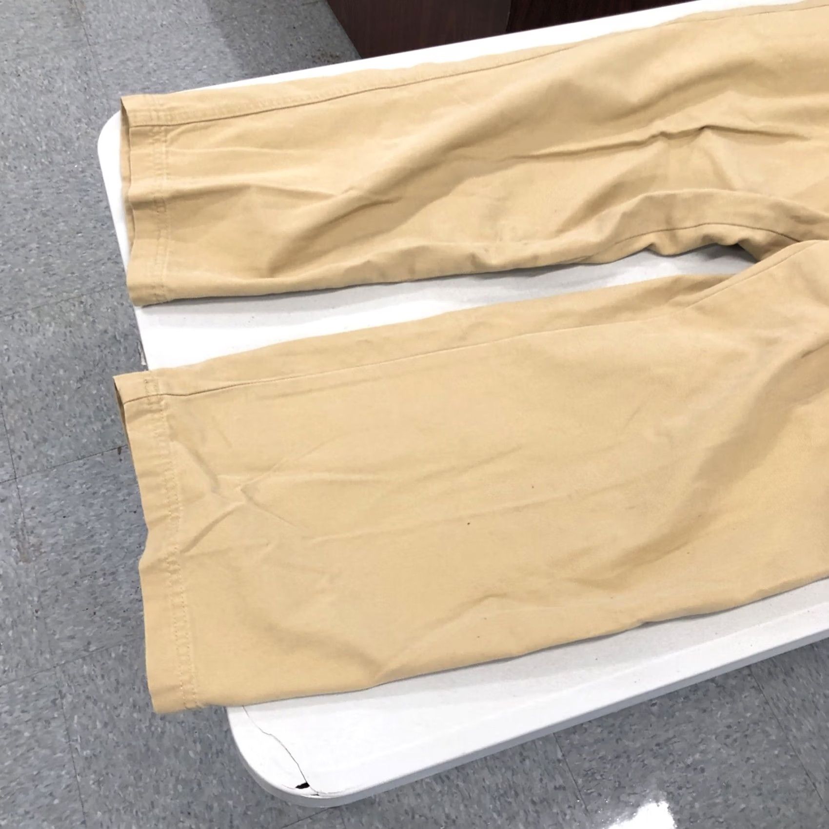 Vintage LL Bean Mens Natural Fit Khaki Cargo Pants Tan Hiking Work Casual 42/32 Size US 42 / EU 58 - 3 Thumbnail