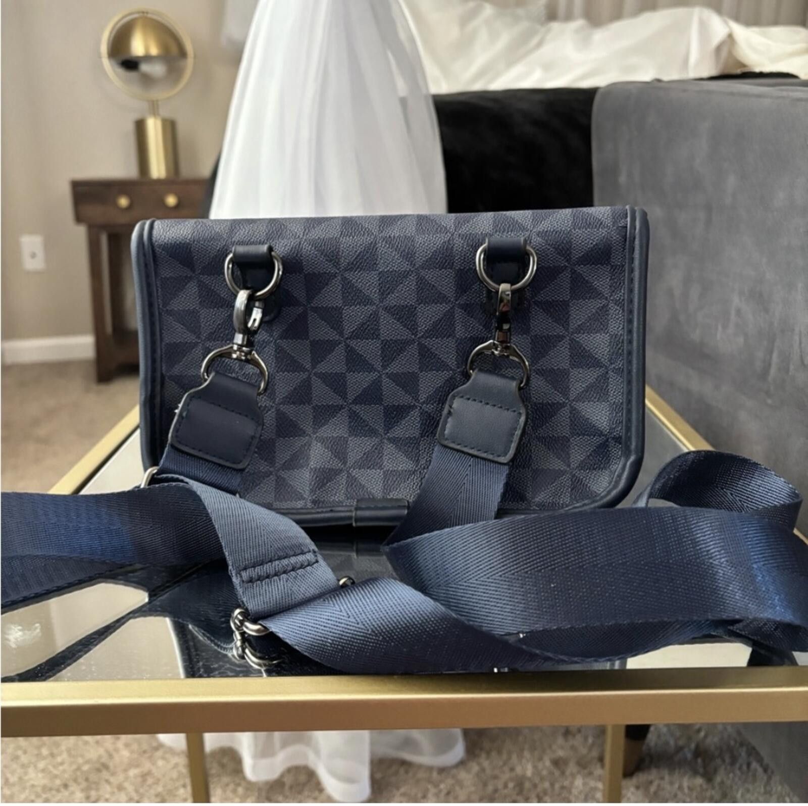 Other ( Boutique) Elegant Navy Blue Crossbody Bag Size ONE SIZE - 2 Thumbnail