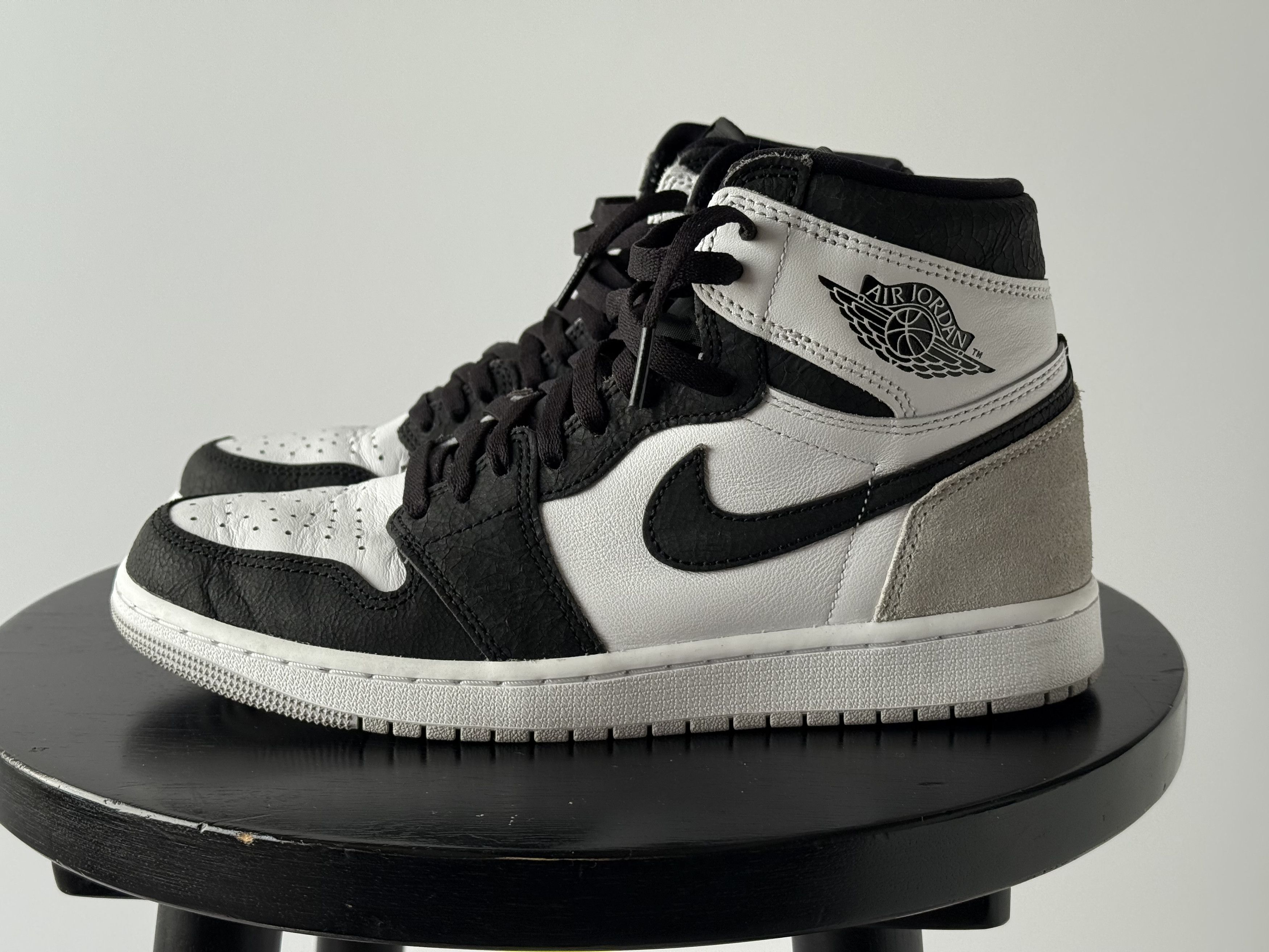 Nike *USED* Air Jordan 1 Retro High OG Stage Haze size 9 Size US 9 / EU 42 - 3 Thumbnail