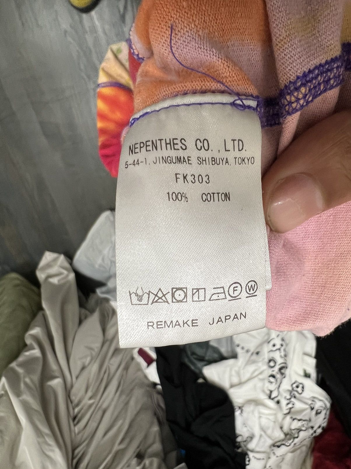 Nepenthes Needles rainbow t-shirt Size US L / EU 52-54 / 3 - 8 Thumbnail