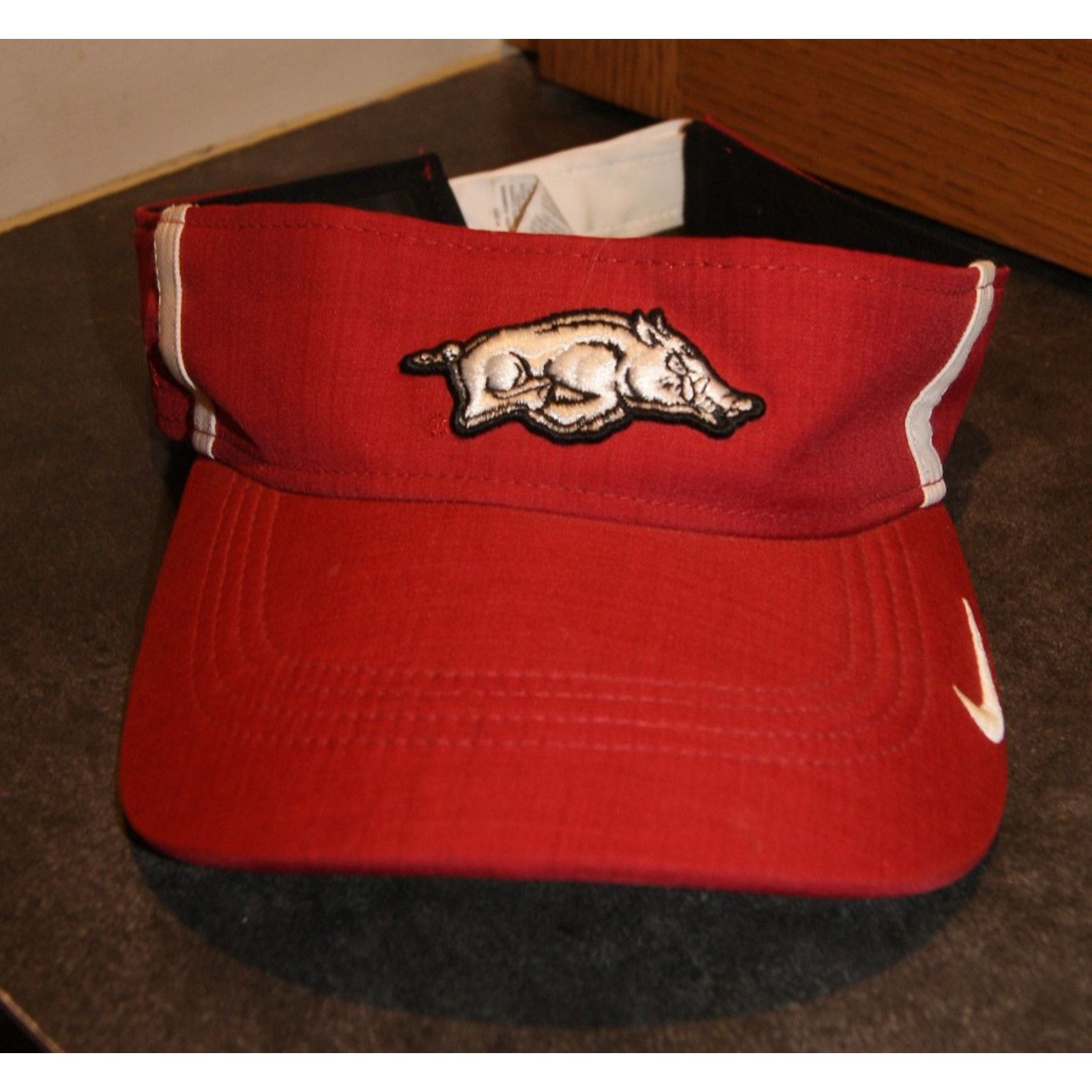 Nike Nike Arkansas Razorbacks Dri-Fit Adjustable Visor Red White Size ONE SIZE - 1 Thumbnail