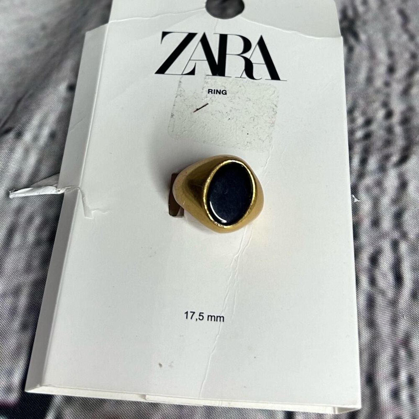 Zara Nwt- Zara contrast signet ring-7 Size ONE SIZE - 3 Thumbnail