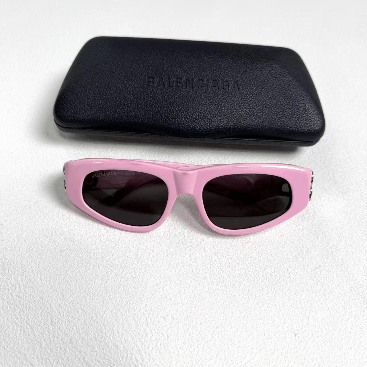 Balenciaga Balenciaga Women's Pink Cat-Eye Sunglasses Size ONE SIZE - 1 Thumbnail