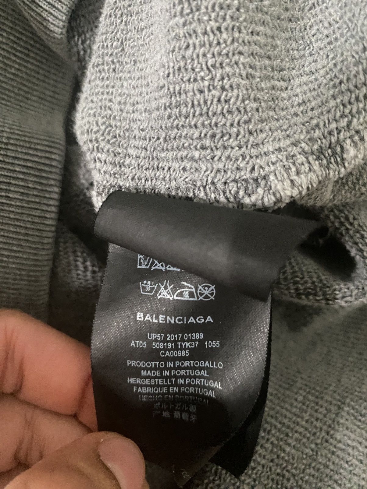 Balenciaga Balenciaga FW17 Paris Hoodie Size US M / EU 48-50 / 2 - 4 Thumbnail