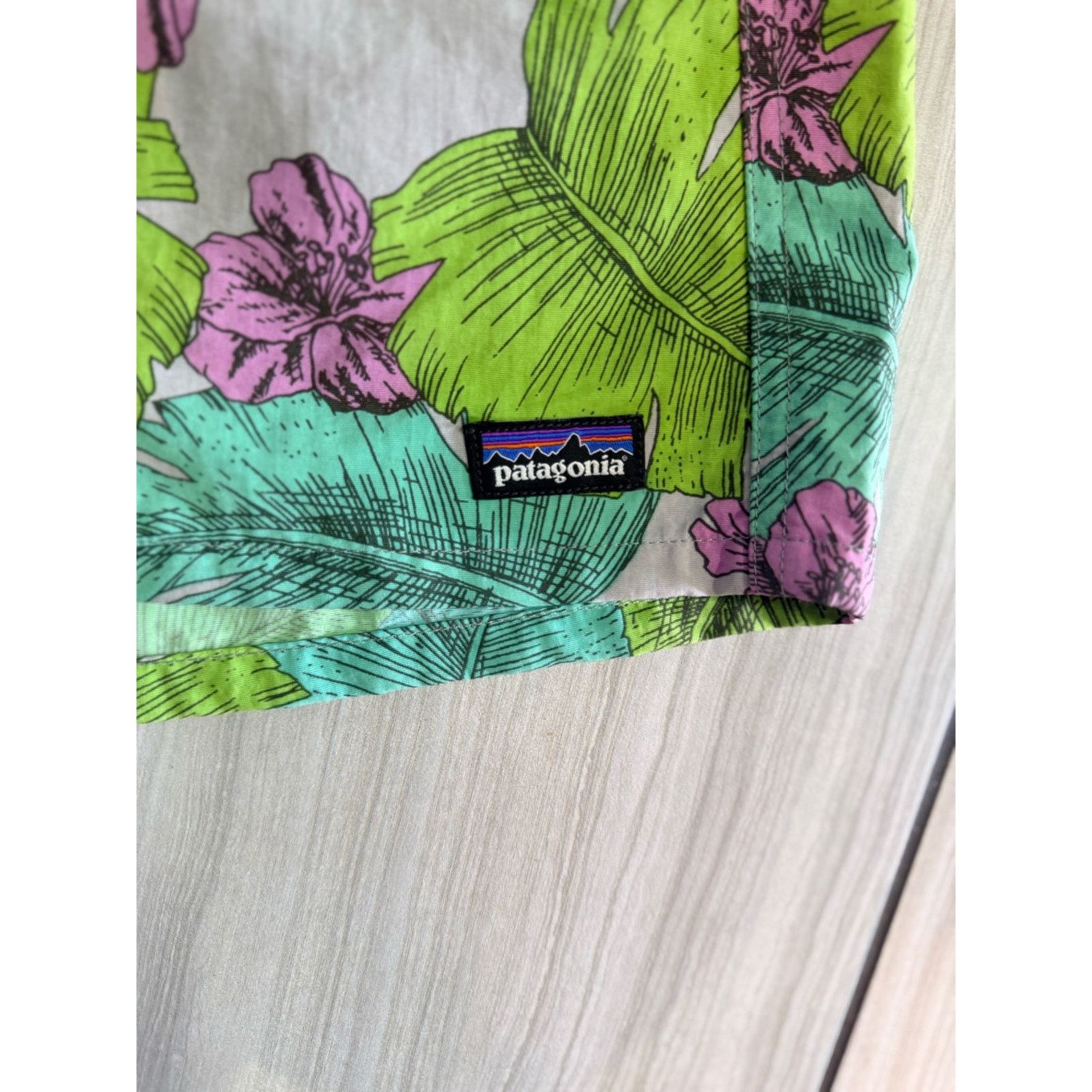 Patagonia Patagonia Tropical Floral Baggies Shorts Size 32" / US 10 / IT 46 - 3 Thumbnail
