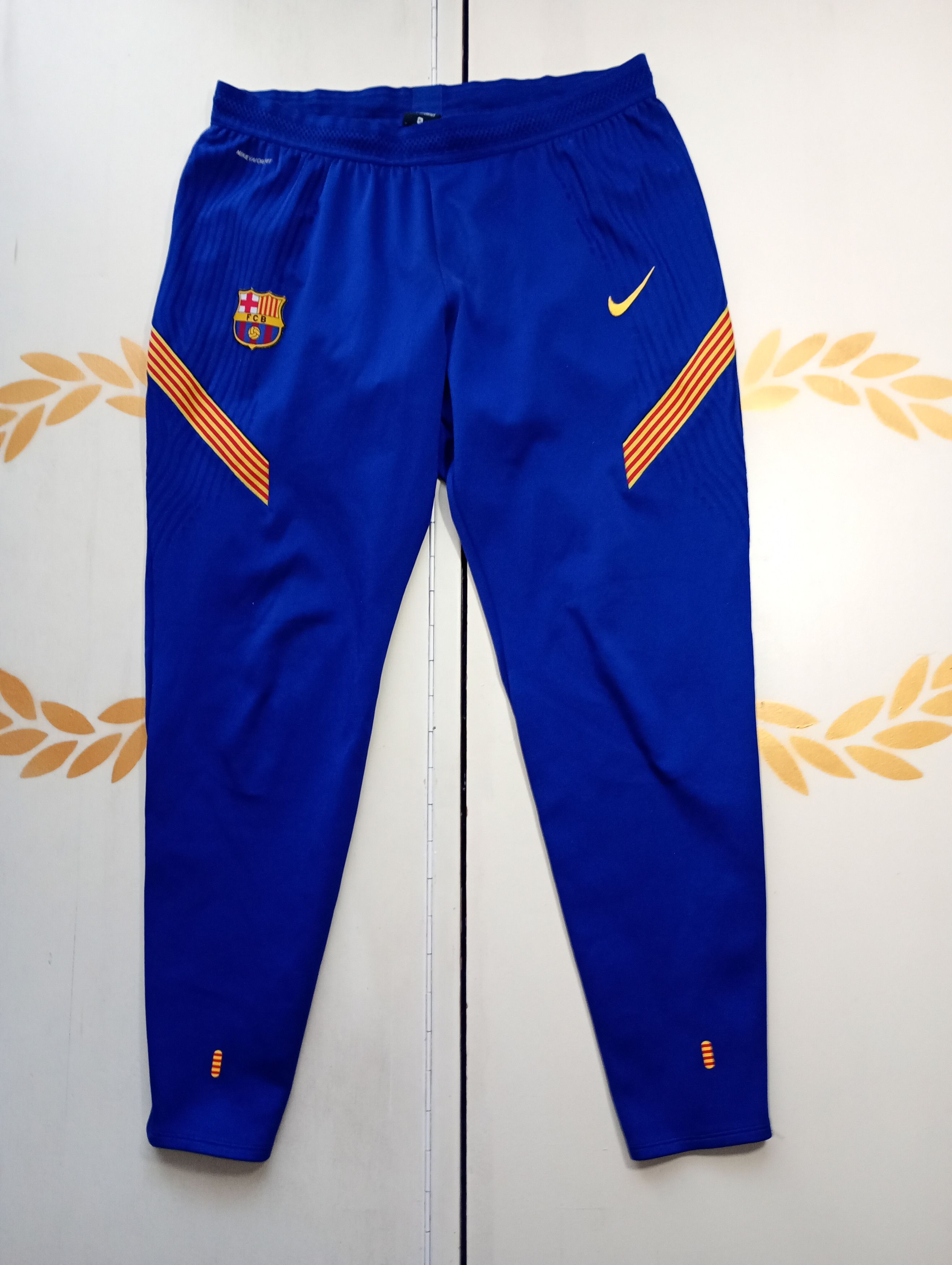 Nike Nike Vaporknit Barcelona FC Pants 2020-2021 Size US 36 / EU 52 - 1 Thumbnail