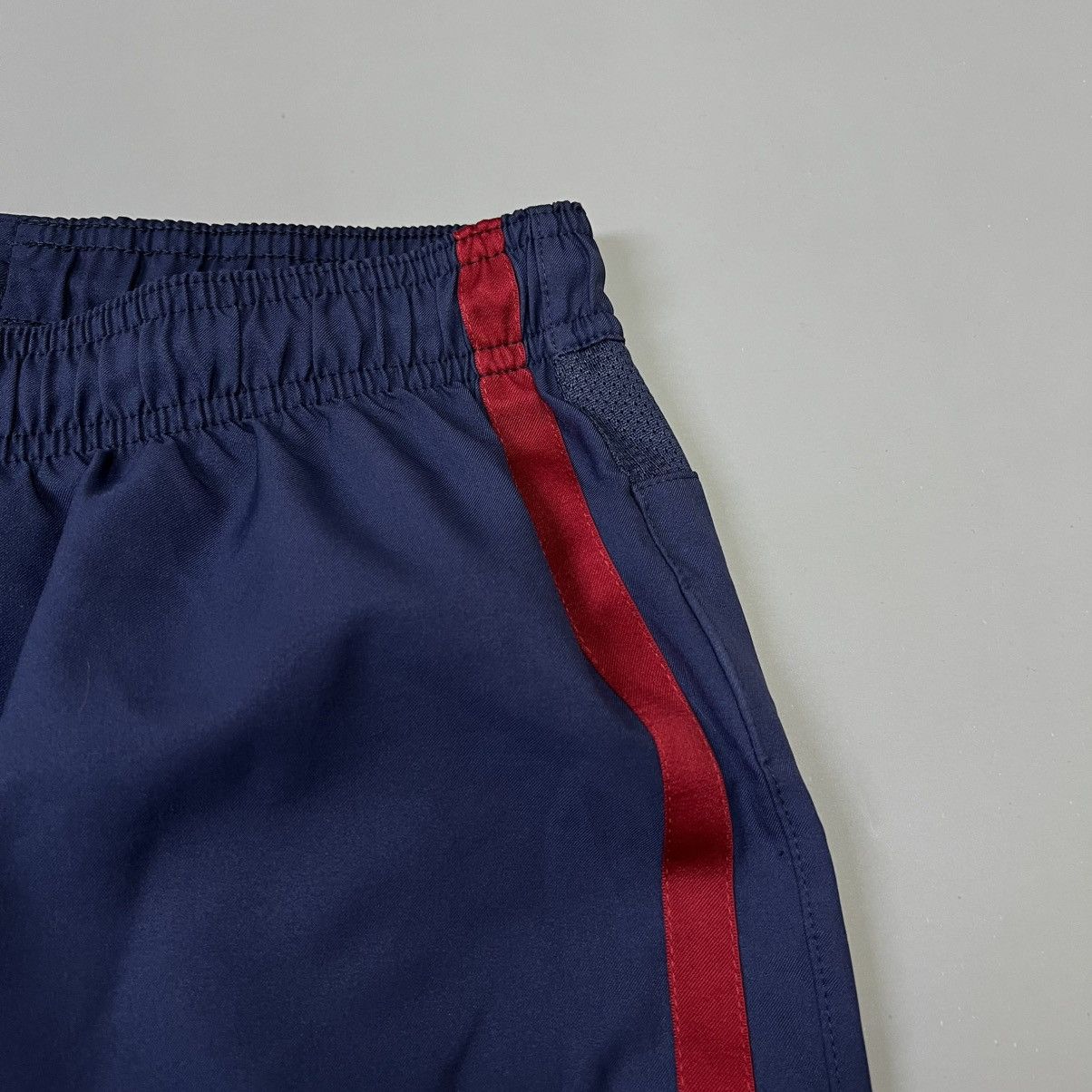 Nike × Vintage Vintage F.C Barcelona Nike Shorts Soccer Barca y2k size XL Size US 34 / EU 50 - 9 Thumbnail