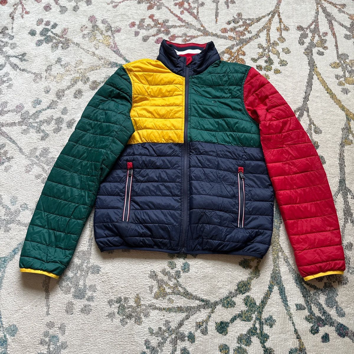 Tommy Hilfiger Men’s Small Tommy Hilfiger Colorblock Lightweight Jacket Size US S / EU 44-46 / 1 - 1 Thumbnail