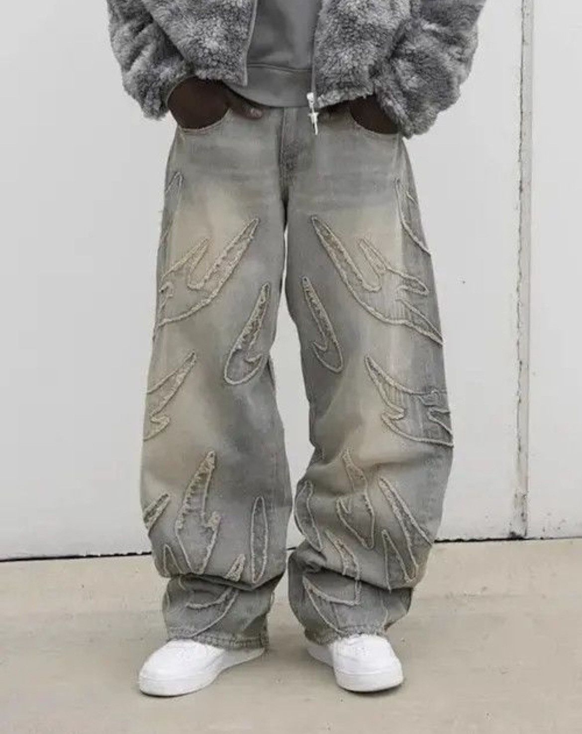 Designer × Japanese Brand × Vintage Retro Raw Edge Embroidery Baggy Jeans Size US 31 - 3 Thumbnail