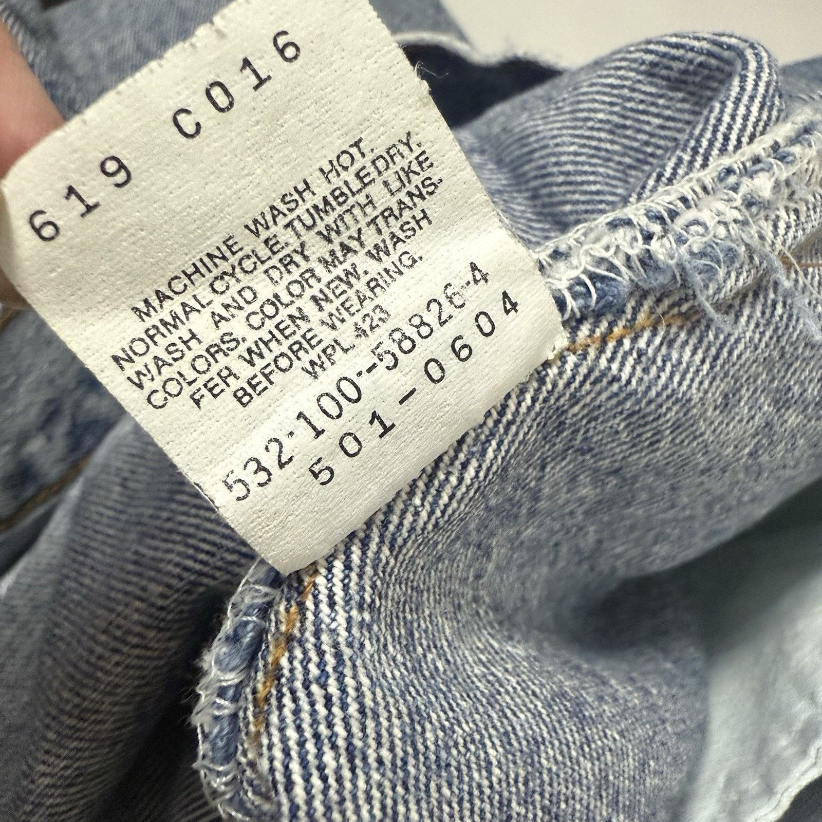 Levi's Vintage Levi's 501 Jeans Blue Orginal Fit Button Fly 2004 Size US 34 / EU 50 - 4 Thumbnail