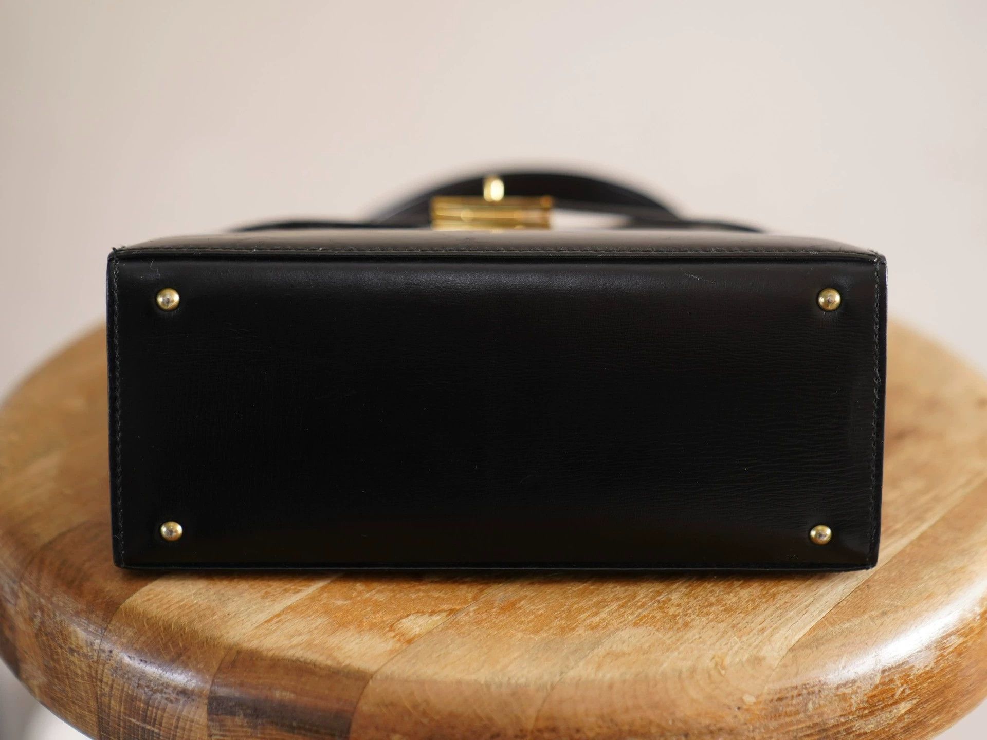 Other Morabito Vintage Black & Gold Kelly Small Handbag Size ONE SIZE - 4 Thumbnail