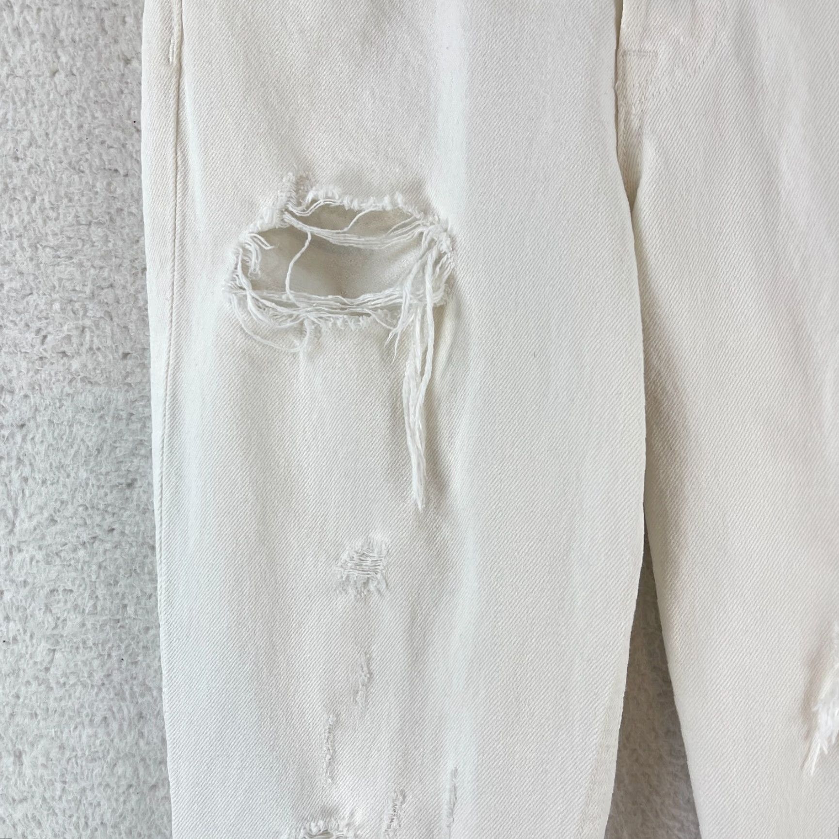 GRLFRND GRLFRND Jeans Womens Size 27 White Denim Skinny Distressed Mid-Rise Casual Pants Womens Size 27" / US 4 / IT 40 - 6 Thumbnail