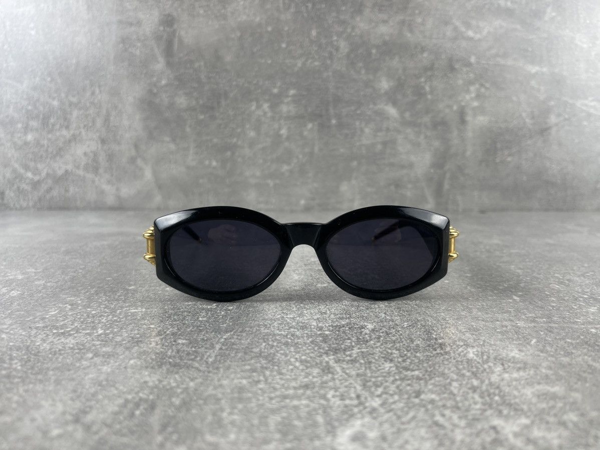 Gianfranco Ferre Y2K Gianfranco Ferré Vintage Oval Sunglasses Black Gold Size ONE SIZE - 2 Thumbnail
