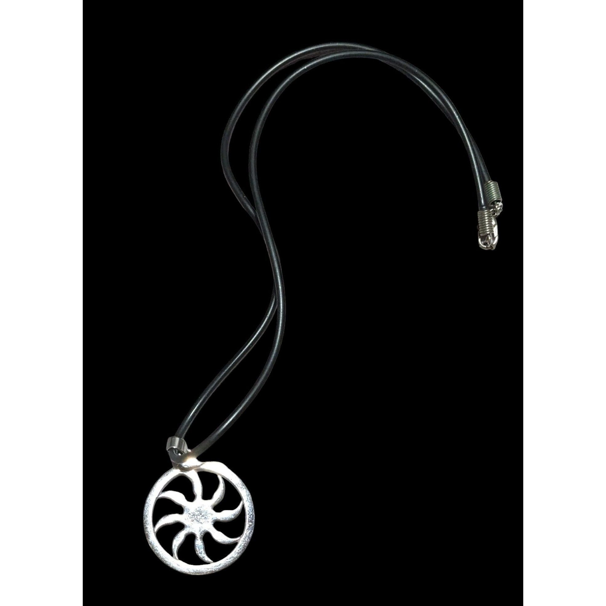 Other 90s Style Stainless Steel Sun Pendant Necklace Size ONE SIZE - 1 Thumbnail