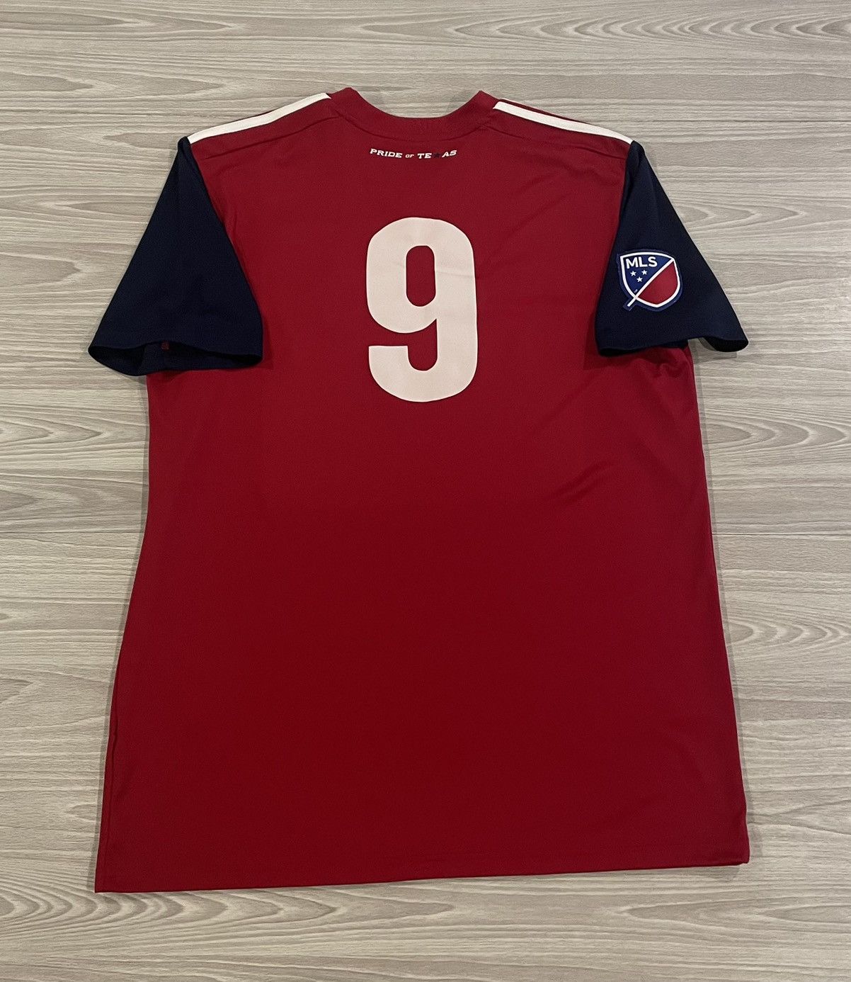 Adidas Adidas 2017/18 FC Dallas #9 Soccer Jersey Men’s Size Large Size US L / EU 52-54 / 3 - 7 Thumbnail