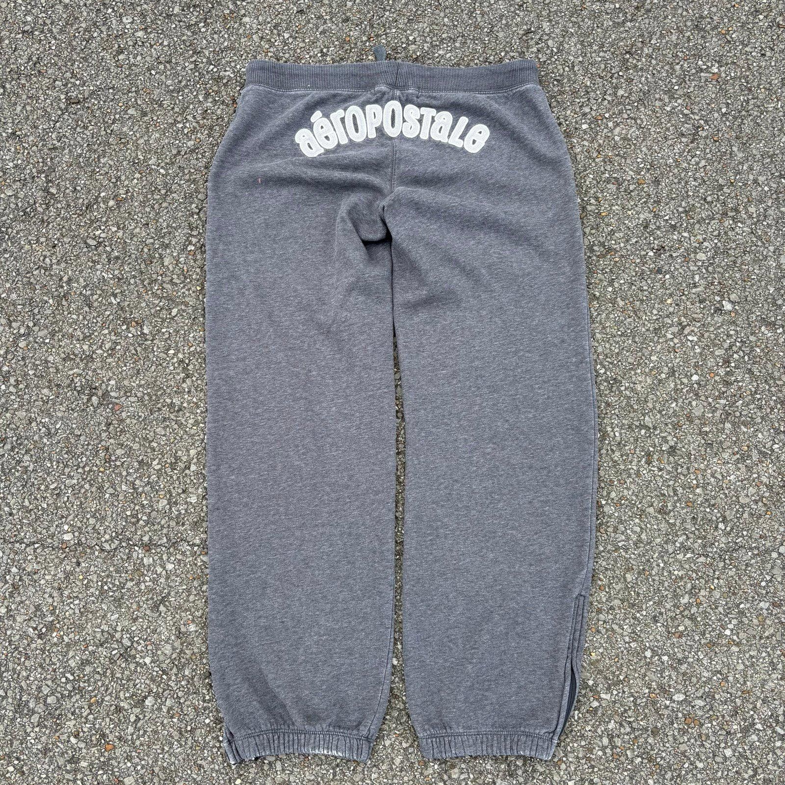 Aeropostale Y2K Aéropostale flared gray sweatpants Size 32" / US 10 / IT 46 - 7 Thumbnail