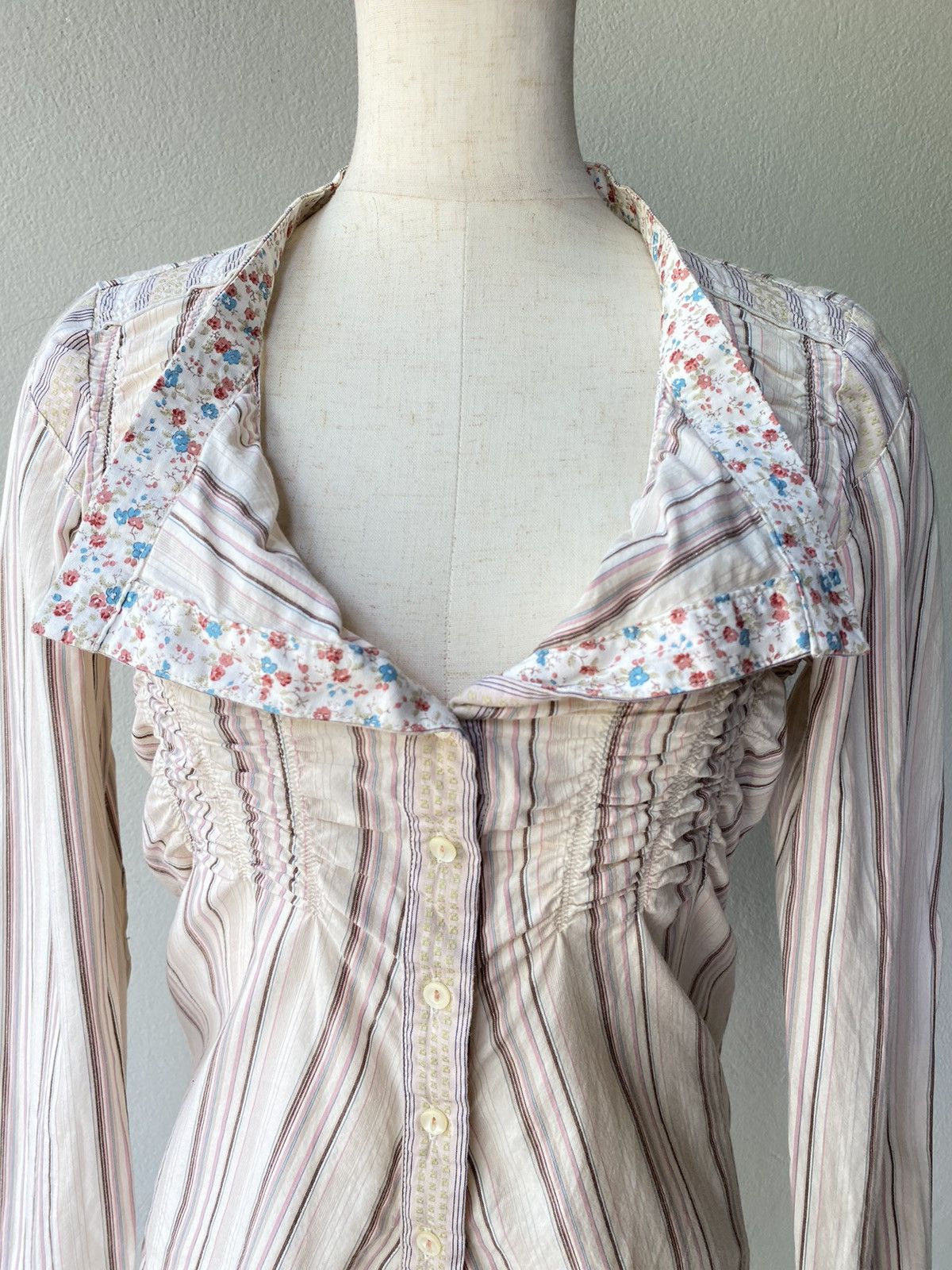 Marithe + Francois Girbaud Marithe Francois Girbaud floral print blouse. Size S / US 4 / IT 40 - 3 Thumbnail